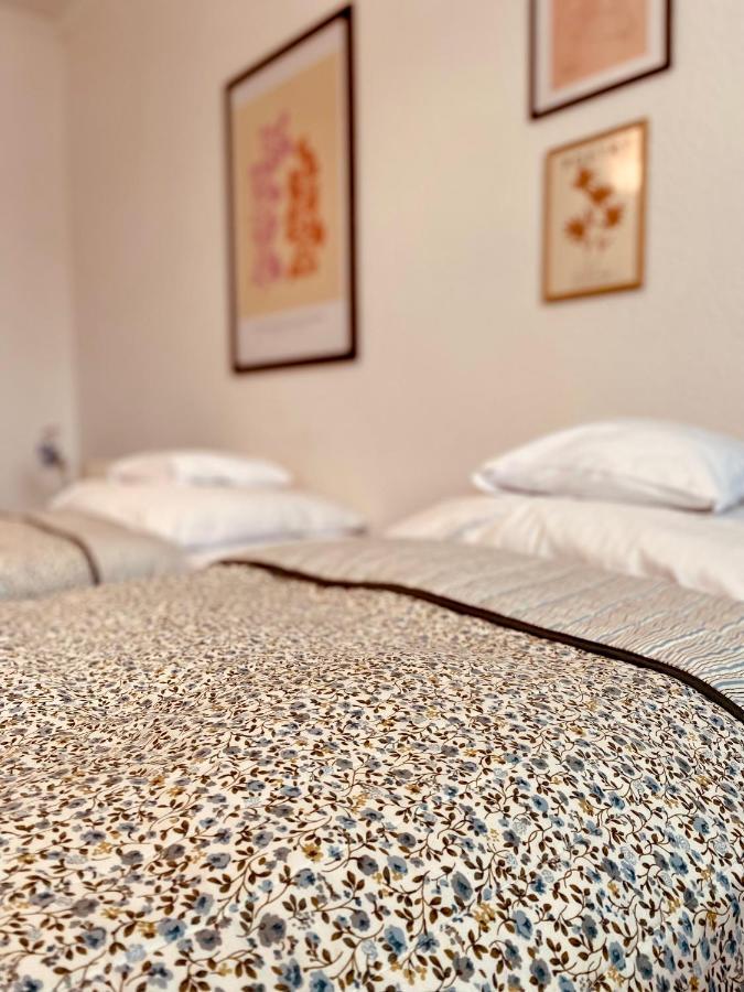 Apartamenty Cud Miod Кросно Экстерьер фото