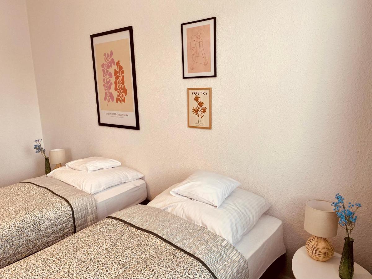 Apartamenty Cud Miod Кросно Экстерьер фото